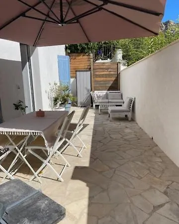 Azur Appart 4 Pers - Parking - Terrasse - 10Min Du Centre Cassis Extérieur photo