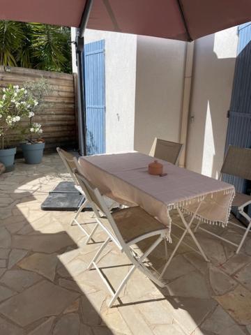 Apartamento Azur 4 Pers - Parking - Terrasse - 10min Du Centre
