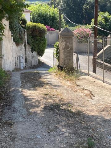Azur 4 Pers - Parking - Terrasse - 10min Du Centre * Cassis